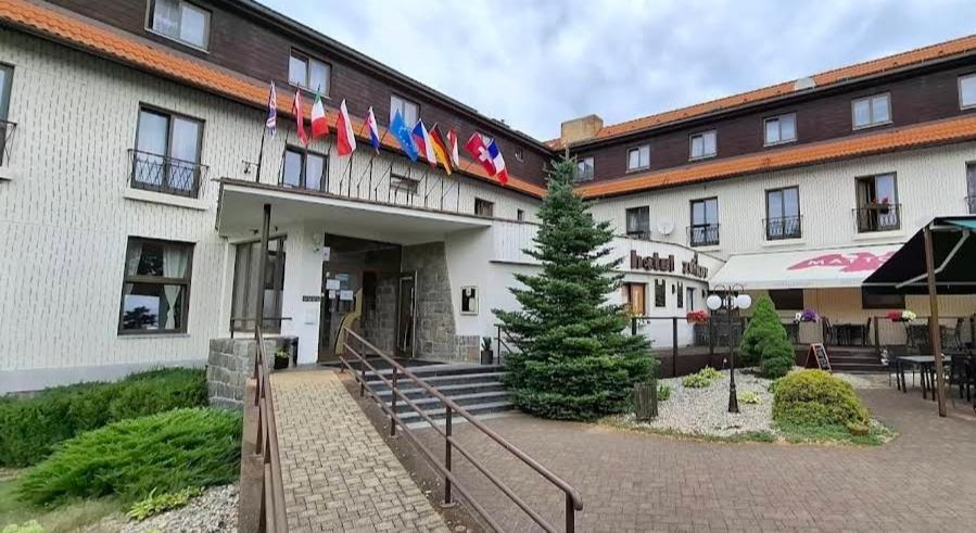 Resort Hotel Zvíkov Zvíkovské Podhradí Exterior foto