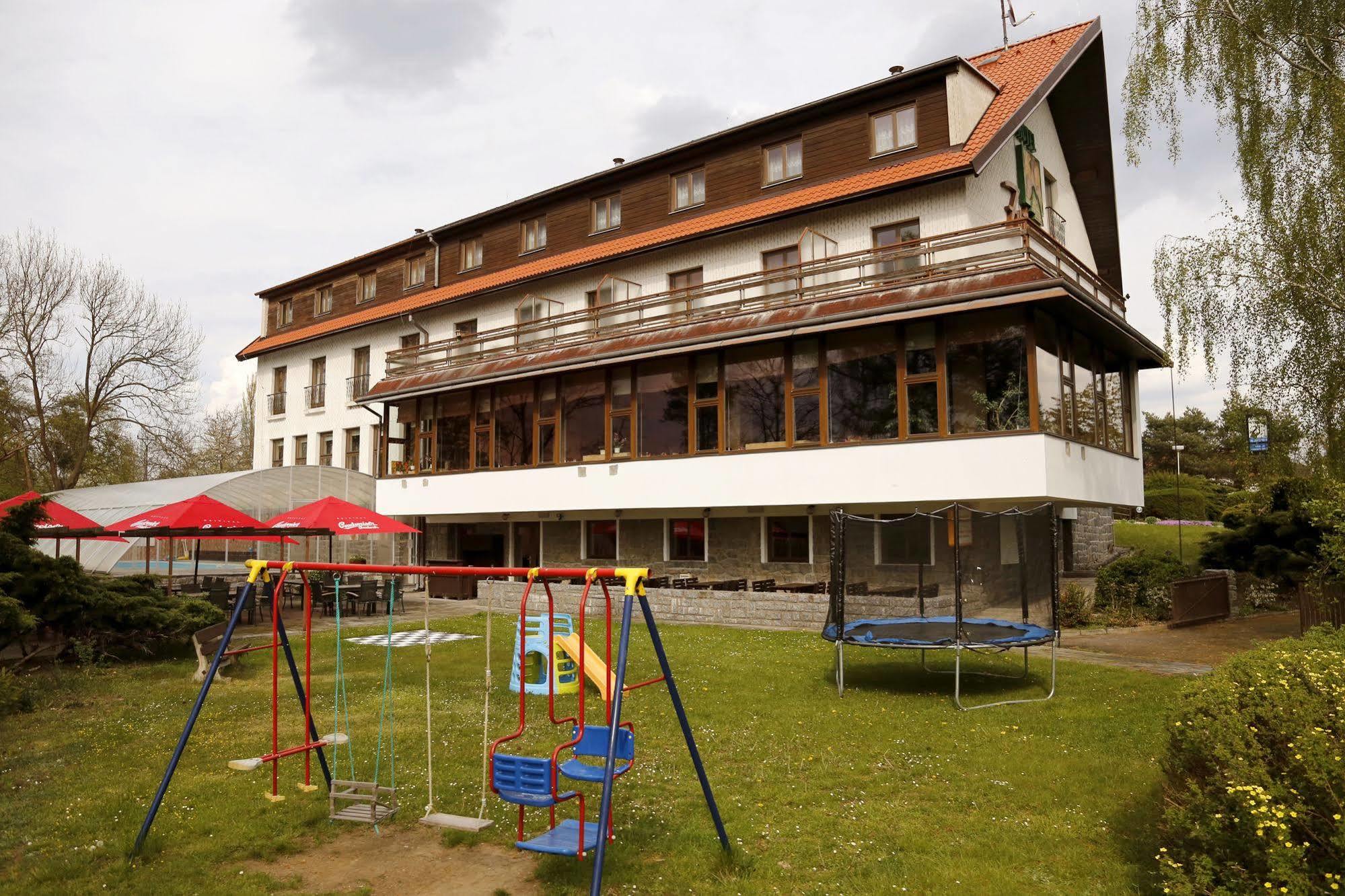 Resort Hotel Zvíkov Zvíkovské Podhradí Exterior foto